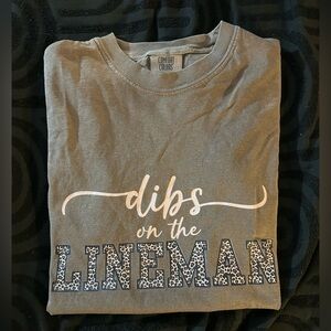 Brown Comfort Colors 'Dibs on the Lineman' T-Shirt
